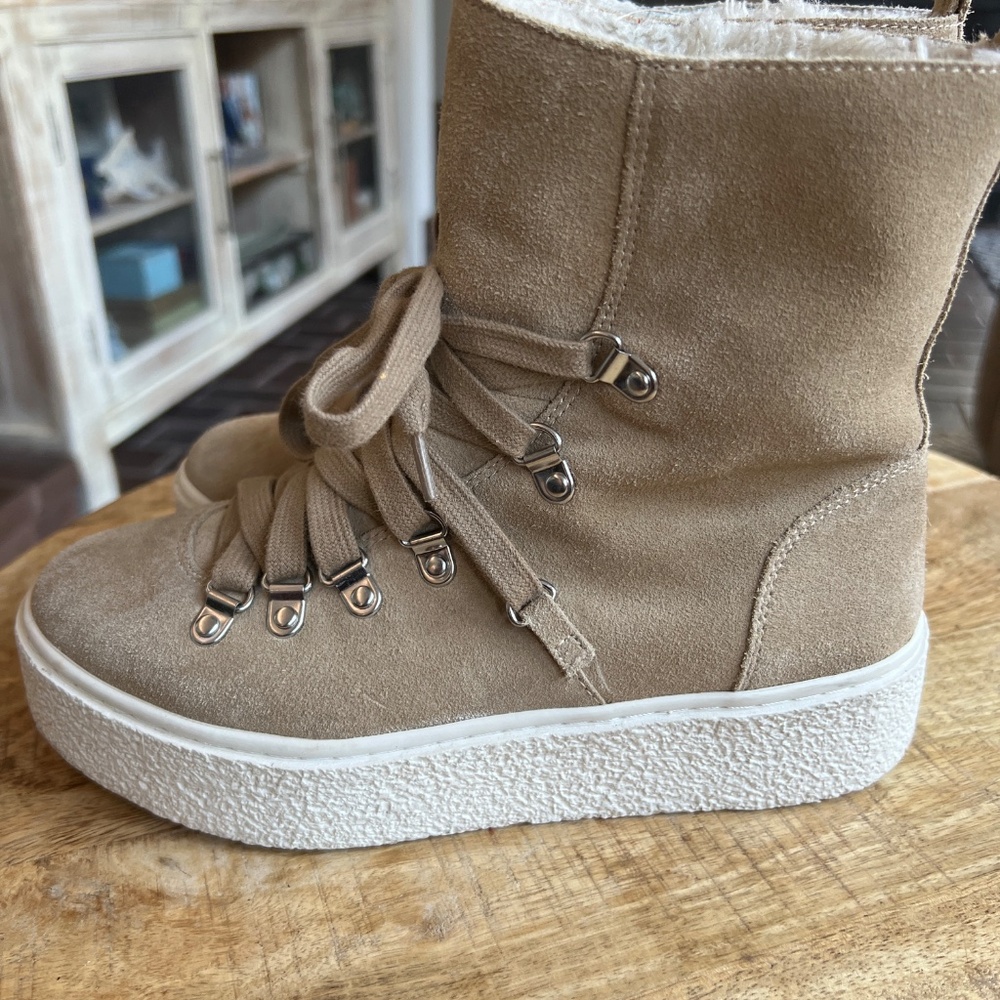 J Slides NYC Leather Sneaker Faux Fur Lined Lace Up Boot 6.5